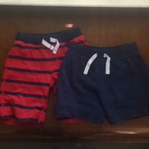 Hanna Andersson shorts size 90 2 pairs